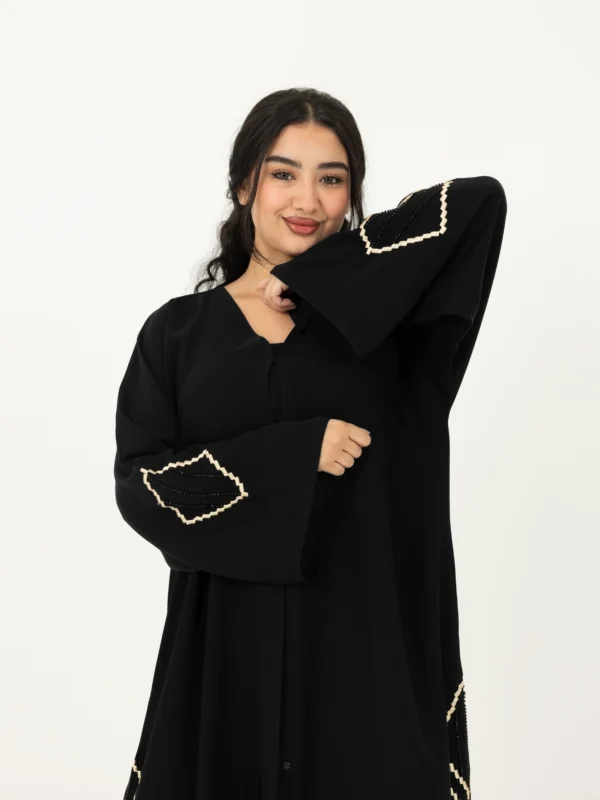 Elegant Flow Abaya